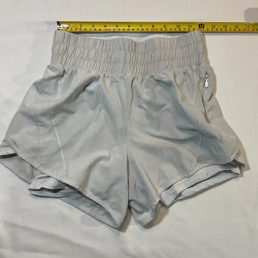 Avia Light Gray High Waist Elastic Band Size S (0-2) Running Shorts Zip Pocket‎